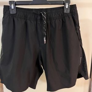 LEGENDS - RELAY SHORTS LINED - BLACK / M (31-33) MEDIUM / 7″ INSEAM